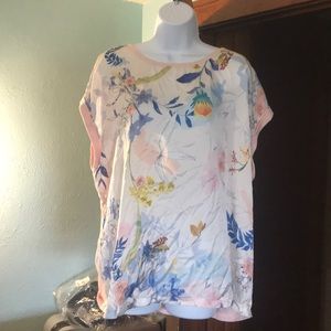 ‼️Super cute floral top! Barely worn!! ‼️
